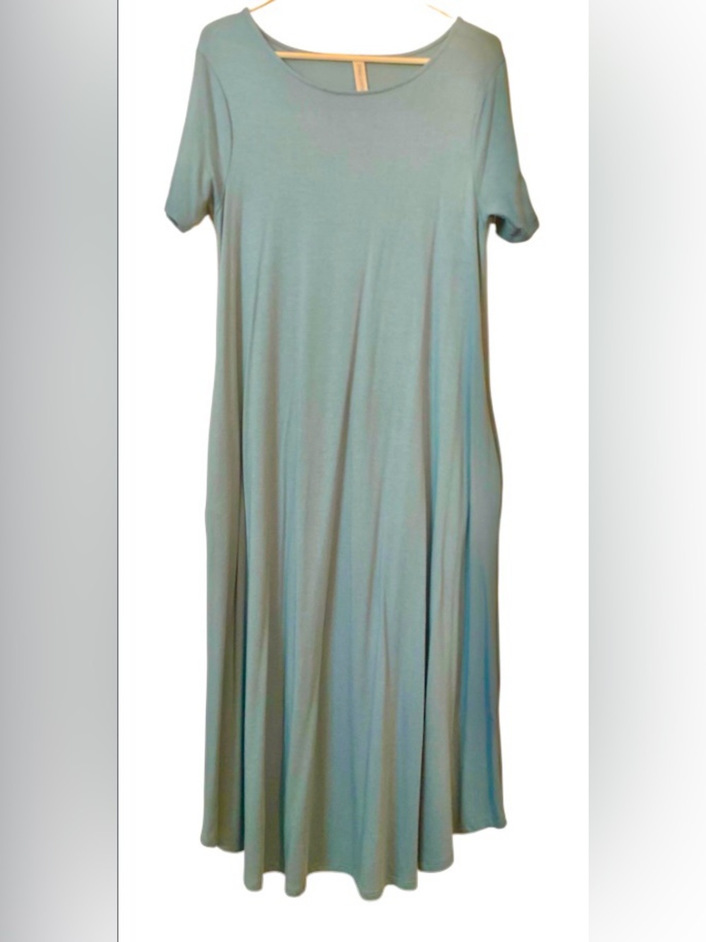 Relaxed Short-Sleeve Maxi Dress in Light Mint